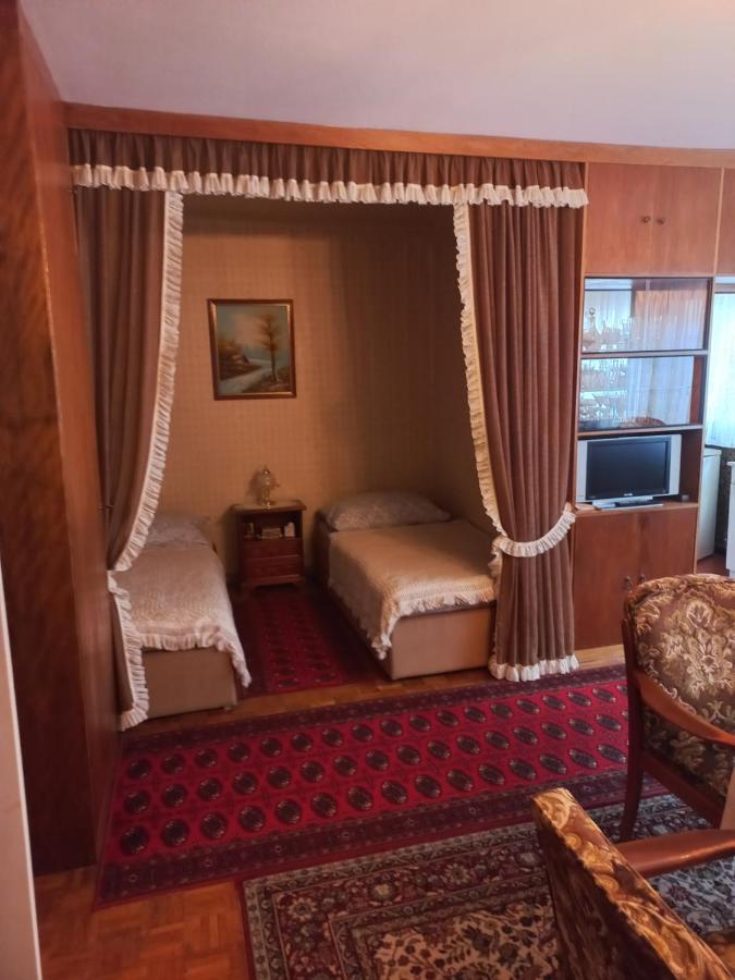 Ferienwohnung ,,Wohnen Wie Zu Grossmutter'S Zeiten'' Vienne Extérieur photo