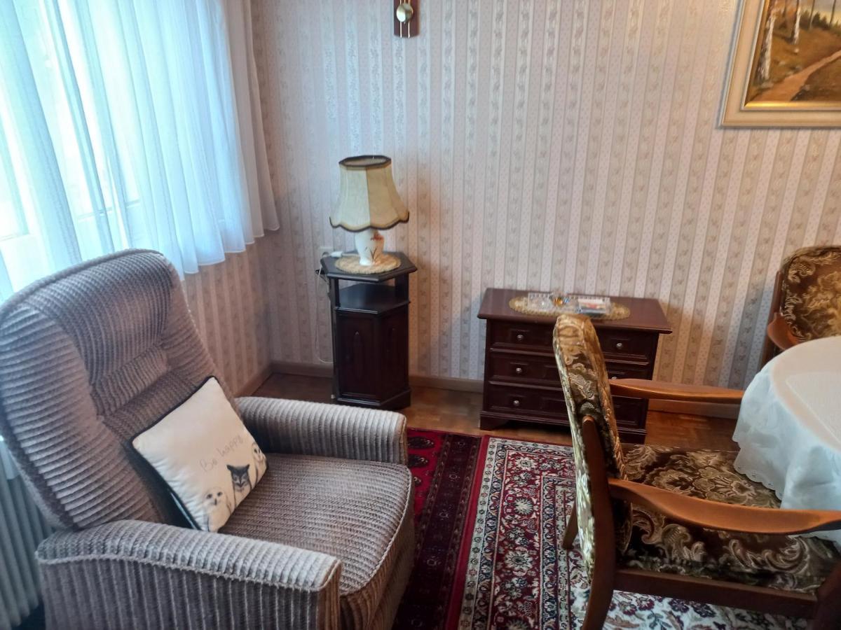 Ferienwohnung ,,Wohnen Wie Zu Grossmutter'S Zeiten'' Vienne Extérieur photo